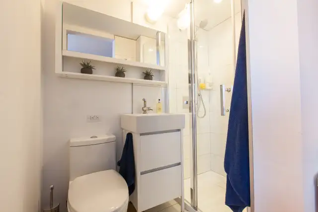 Magnifique studio neuf lumineux à deux pas du Métro Laurier - Photo 10