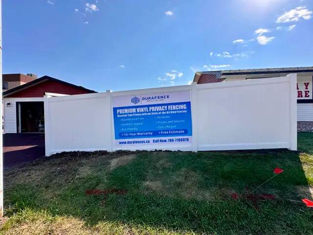 Premium Vinyl Fence - Photo 2