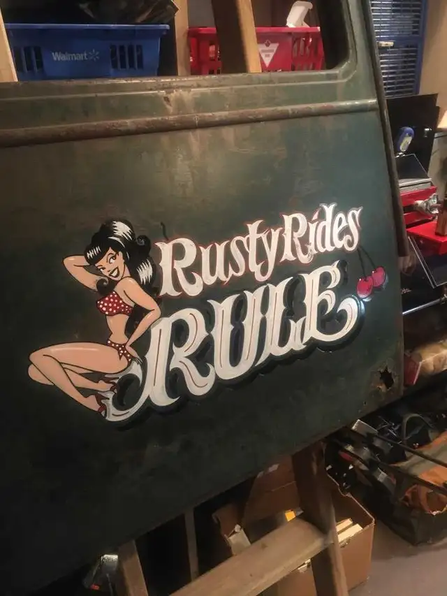 Custom old school lettering and pinstriping - Photo 4