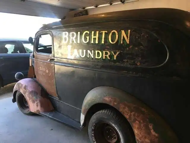 Custom old school lettering and pinstriping - Photo 5