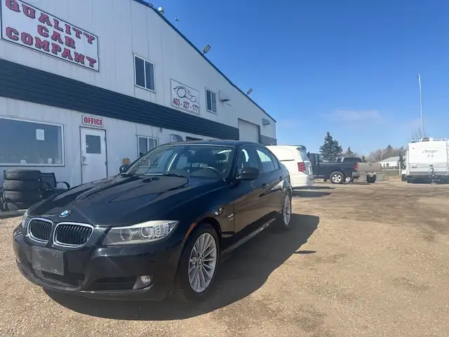 2011 BMW 3 Series 328i xDrive AWD - WARRANTY INC, LEATHER, ROOF,