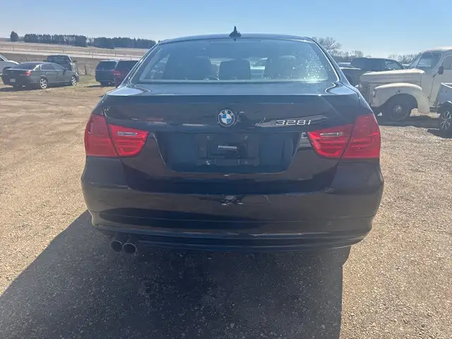 2011 BMW 3 Series 328i xDrive AWD - WARRANTY INC, LEATHER, ROOF, - Photo 4