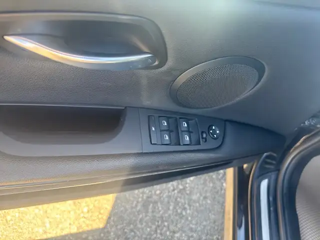 2011 BMW 3 Series 328i xDrive AWD - WARRANTY INC, LEATHER, ROOF, - Photo 9