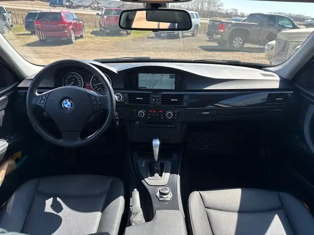 2011 BMW 3 Series 328i xDrive AWD - WARRANTY INC, LEATHER, ROOF, - Photo 12