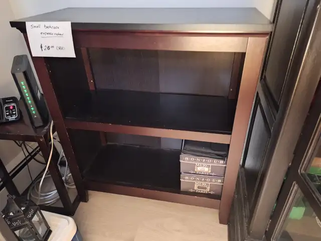 MOVING SALE ALL ITEMS MUST BE SOLD - Photo 2