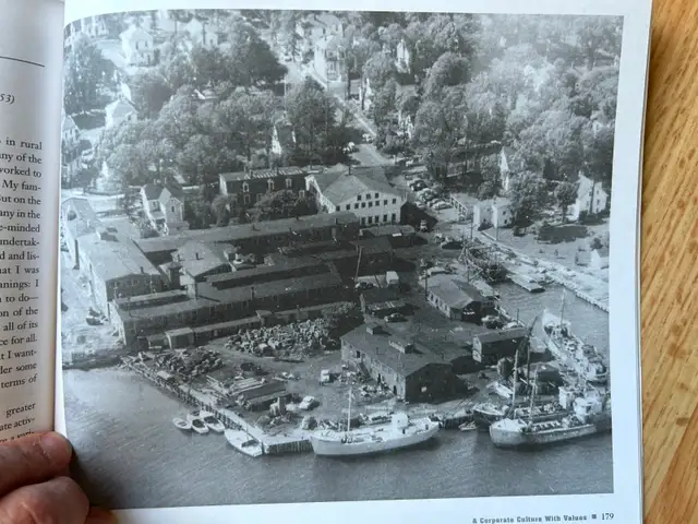 CASTING A LEGEND by Marike Finlay-de Monchy - 2002 SC - Photo 9