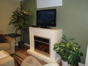 BASEMENT SUITE FULLY FURNISHED FOR MAY 1, 2026 - Photo 2