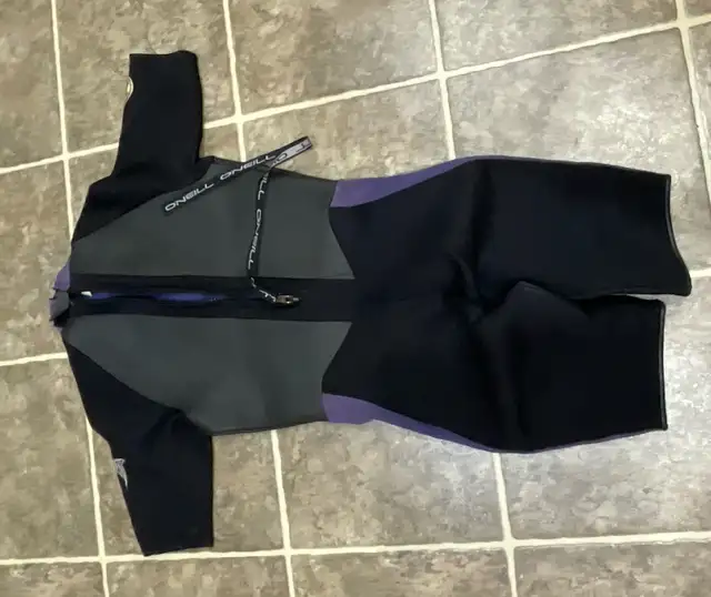 Boys Size L O’Neill shorty wet suit