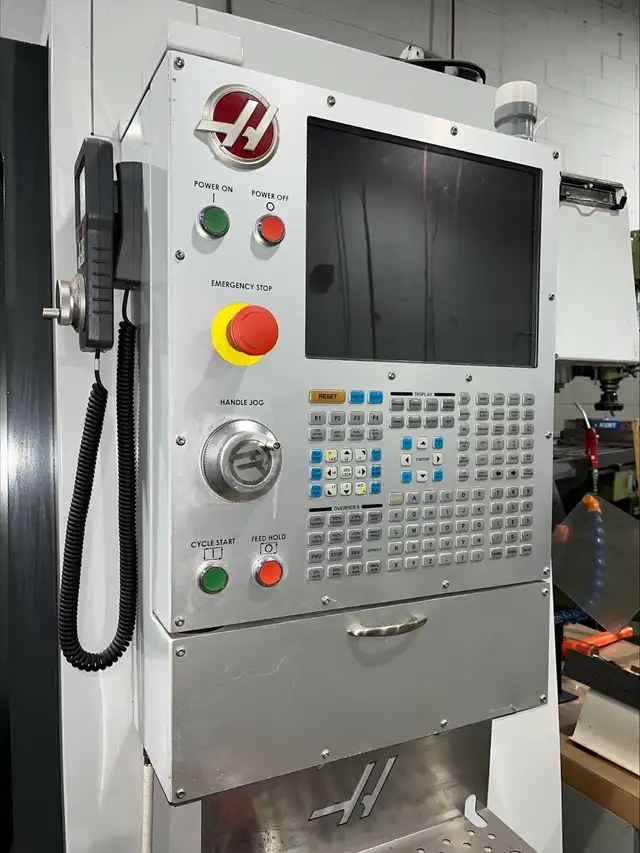 Centre d'usinage - Machining center - Photo 3