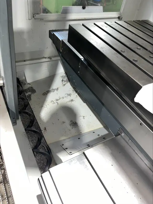 Centre d'usinage - Machining center - Photo 6