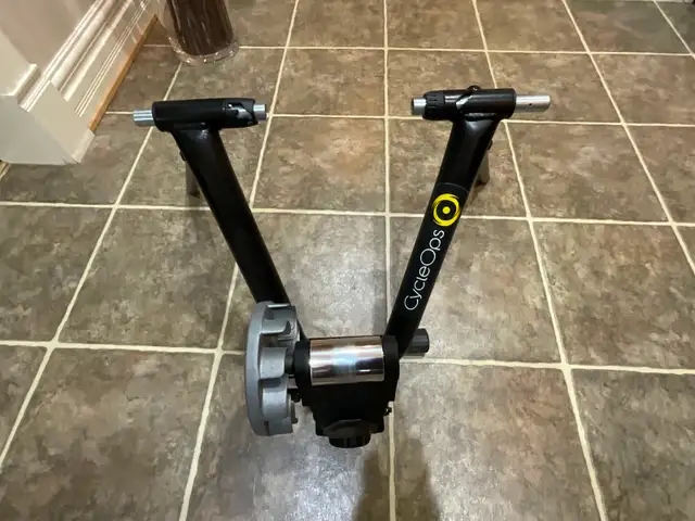 CycleOps Fluid 2 Bike Trainer for sale - Photo 2
