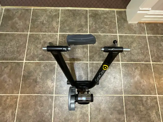CycleOps Fluid 2 Bike Trainer for sale - Photo 3