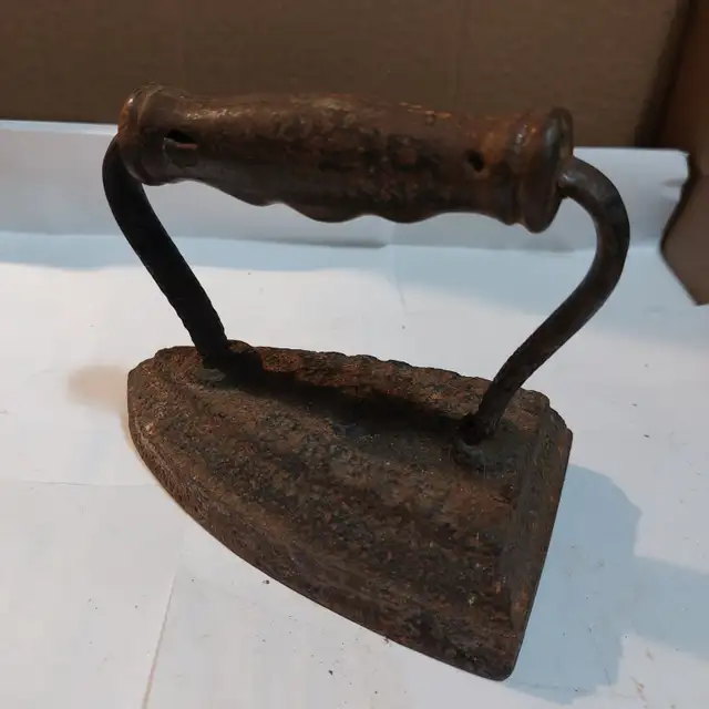 Cast-iron Sad iron - Photo 4
