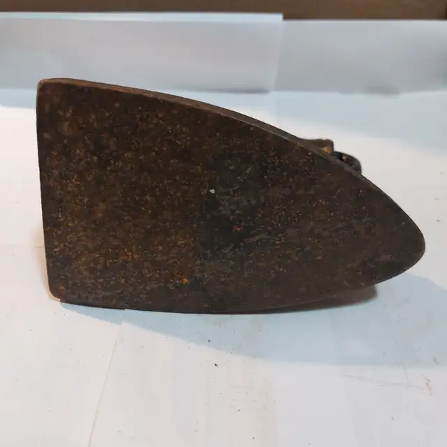 Cast-iron Sad iron - Photo 6