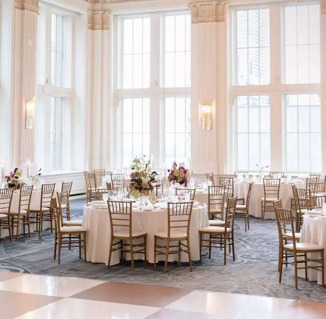 Day-of Wedding Corrdinator - Photo 6