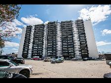 3 Bedroom Apartment for Rent - 3434 Eglinton Avenue East - Photo 7