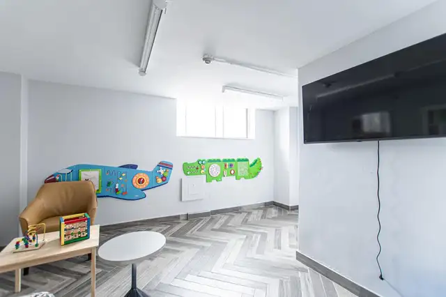 3 Bedroom Apartment for Rent - 3434 Eglinton Avenue East - Photo 10