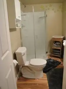 BASEMENT SUITE FULLY FURNISHED FOR MAY 1, 2026 - Photo 6