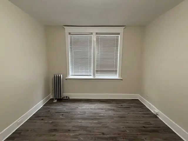 480 LANGSIDE - 1 BR - Available June 1st - Photo 6
