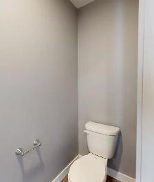 #6271 - 3 Bedroom/2.5 Bath Townhouse W/Garage in Clairmont $2150 - Photo 3