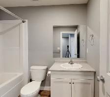 #6271 - 3 Bedroom/2.5 Bath Townhouse W/Garage in Clairmont $2150 - Photo 19