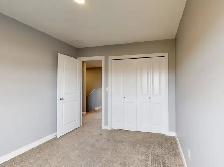#6271 - 3 Bedroom/2.5 Bath Townhouse W/Garage in Clairmont $2150 - Photo 22