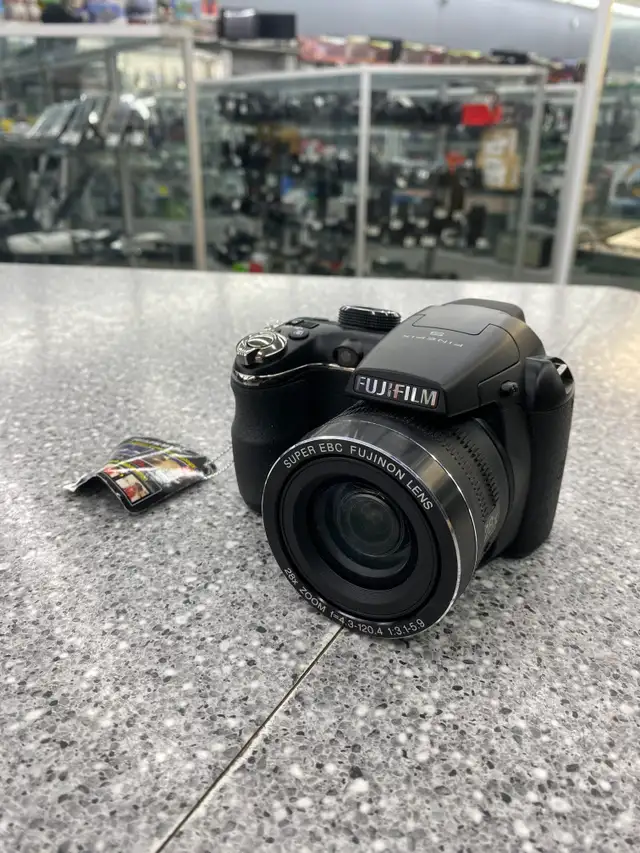 Fujifilm Finepix S4400 Digital Camera