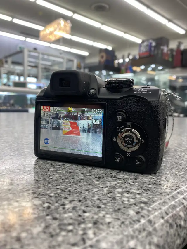 Fujifilm Finepix S4400 Digital Camera - Photo 4