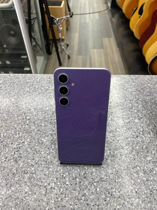 Samsung Galaxy S23 FE 128GB - Photo 3