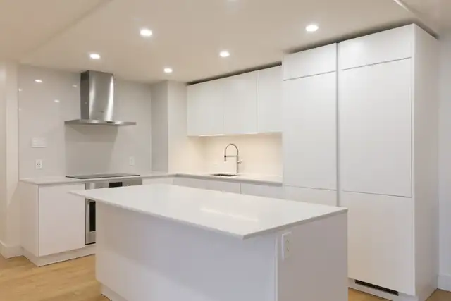 Westmount Estates, 3 bedroom, exceptional views - ID 2553 - Photo 2