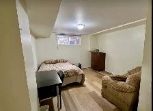 Furnished large bright room Single male $890 m all utilities - Photo 7