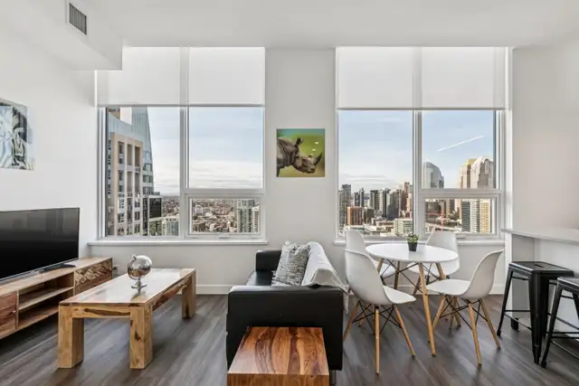 Modern 1BR in Calgary | Fully Furnished | Utilities Included - Photo 2