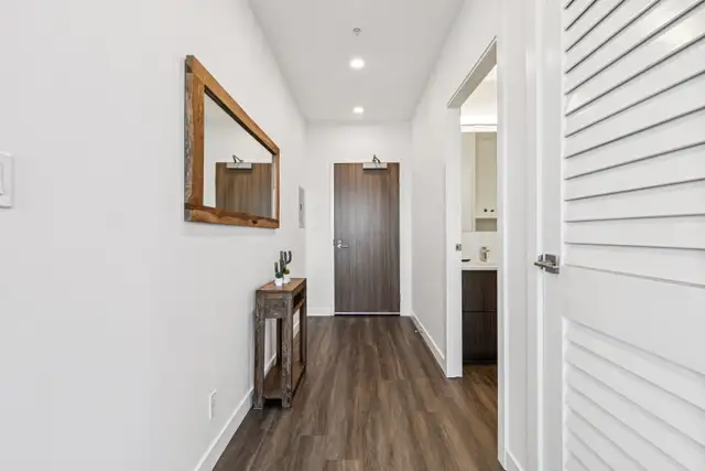 Modern 1BR in Calgary | Fully Furnished | Utilities Included - Photo 11