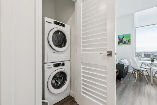 Modern 1BR in Calgary | Fully Furnished | Utilities Included - Photo 12