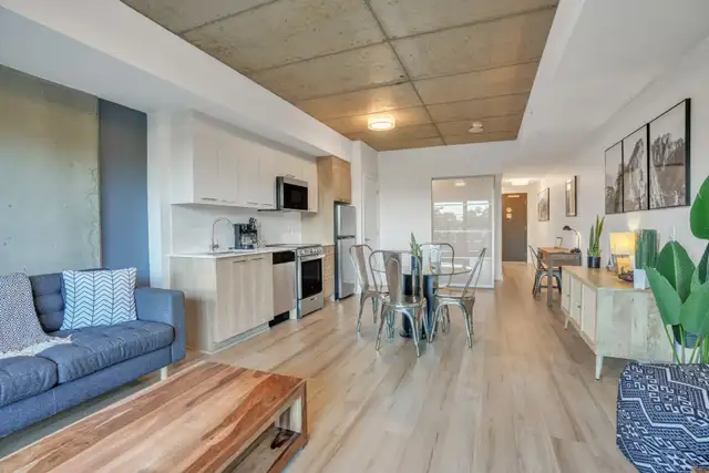 Modern 1BR in Ottawa | All inclusive | Short-term Rental - Photo 3
