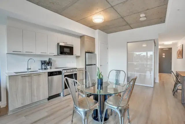 Modern 1BR in Ottawa | All inclusive | Short-term Rental - Photo 7