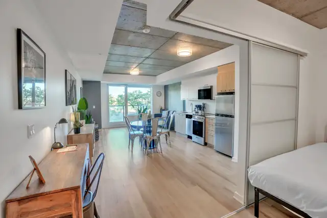 Modern 1BR in Ottawa | All inclusive | Short-term Rental - Photo 10