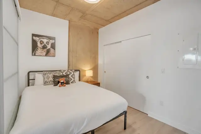 Modern 1BR in Ottawa | All inclusive | Short-term Rental - Photo 11