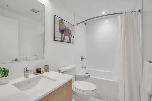 Modern 1BR in Ottawa | All inclusive | Short-term Rental - Photo 12