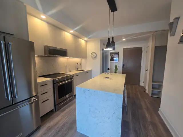 Modern 2BR in Edmonton | Utilities included | Weekly stay - Photo 3