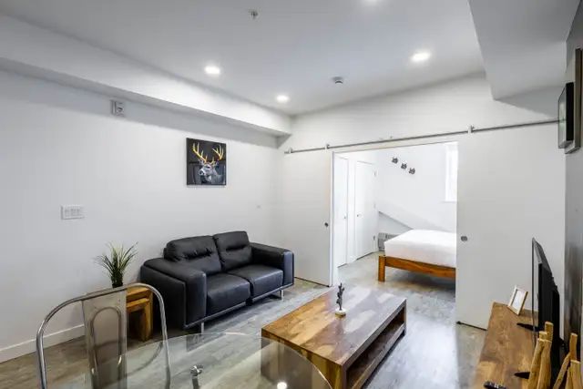 Furnished 1BR in Regina | Flexible Lease | Utilities Included - Photo 19