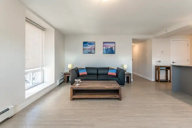 Luxury 3BR Executive Suite in Halifax | Fully Furnished - Photo 2