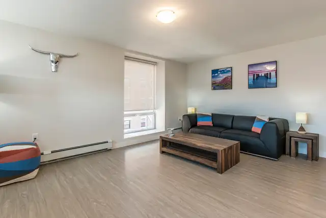 Luxury 3BR Executive Suite in Halifax | Fully Furnished - Photo 3