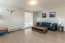 Luxury 3BR Executive Suite in Halifax | Fully Furnished - Photo 3