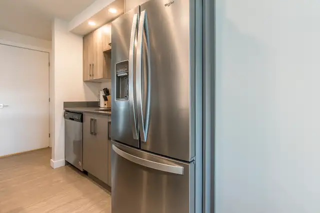 Luxury 3BR Executive Suite in Halifax | Fully Furnished - Photo 6