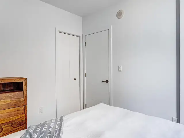 Luxury 1BR in Montreal | All inclusive | Shor-Term Rental - Photo 18