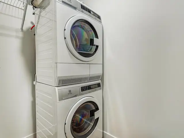 Luxury 1BR in Montreal | All inclusive | Shor-Term Rental - Photo 22