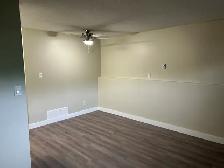 2-BEDROOM COZY • QUIET • PET-FRIENDLY - Photo 2