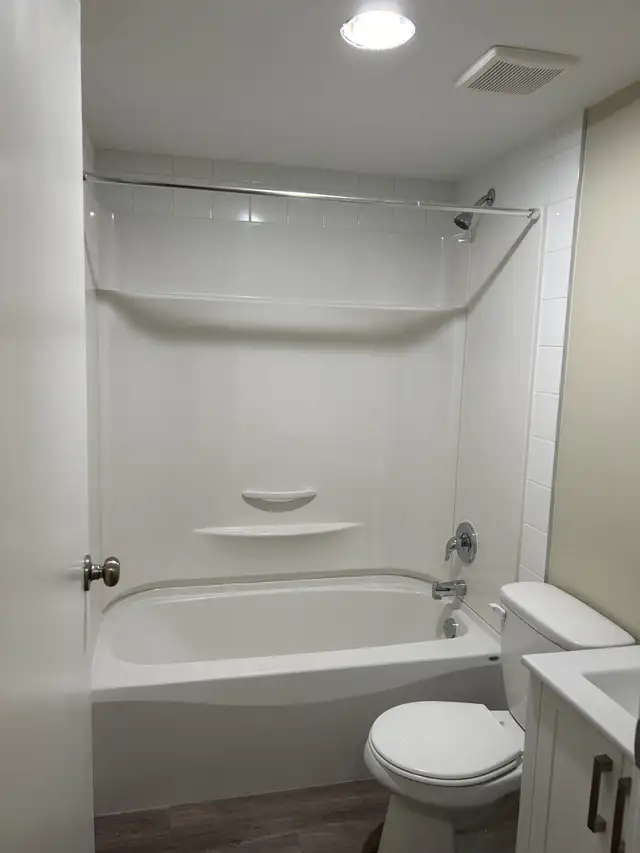 2-BEDROOM COZY • QUIET • PET-FRIENDLY - Photo 7