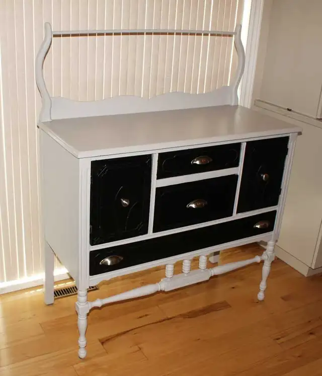 Buffet, crédence antique (1940) 115$ livré si... - Photo 3